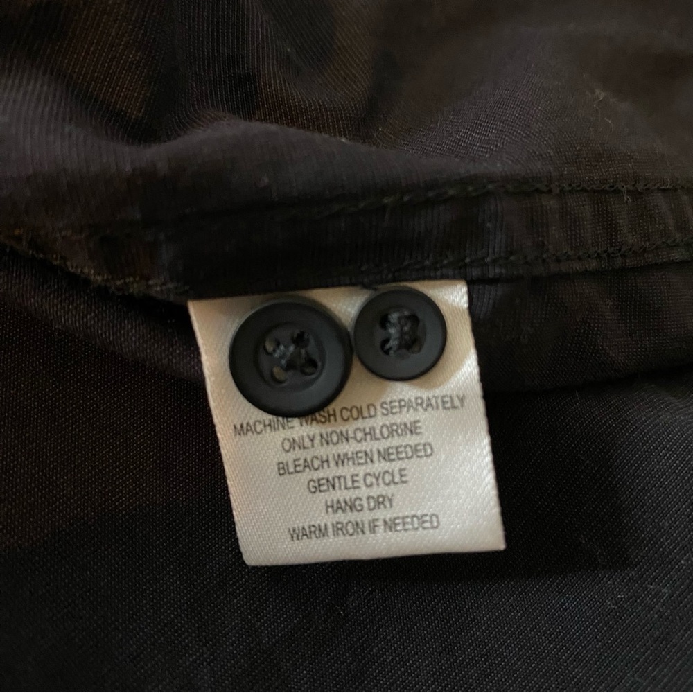Untuckit Black Button Up Dress Shirt with French Cuffs Size X-Large - Picture 9 of 12